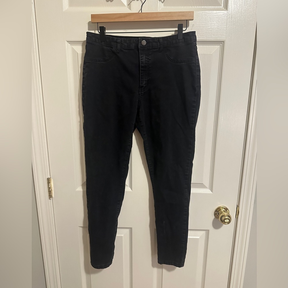 Black High Rise Skinny Jeans